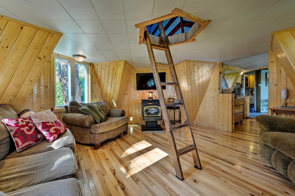 Snowflake Cabin' - Mins To Cody And Red Lodge! - thumb 2