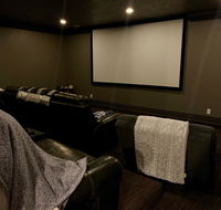 Spacious 5000 square foot home 6 beds 4 bath - Accommodation Los Angeles