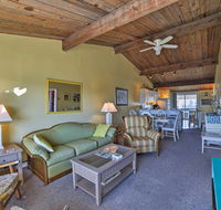 Spacious Atlantic Beach Duplex - Mins From Ocean! - Accommodation Los Angeles