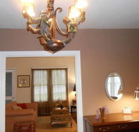 SUMMER COTTAGE ON HISTORICAL AVENUE - Accommodation Los Angeles