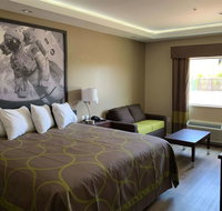 Super 8 by Wyndham Kingwood Houston North - Accommodation Los Angeles