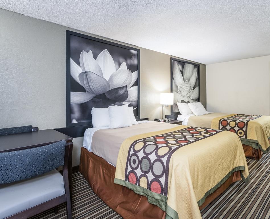 Super 8 By Wyndham Monroe - thumb 1