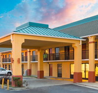 Super 8 by Wyndham Orangeburg Near I-26 - Accommodation Los Angeles