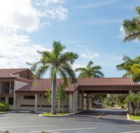 Super 8 by Wyndham Riviera Beach West Palm Beach - Accommodation Los Angeles