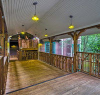 Superb Mountain Air Condo with Views, Near Asheville! - Accommodation Los Angeles