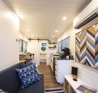 The Bluebonnet-Tiny Container Home Country Setting 12 min to Downtown - Accommodation Los Angeles