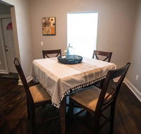 The Charming Henry House in Chickasha, OK! - Accommodation Los Angeles