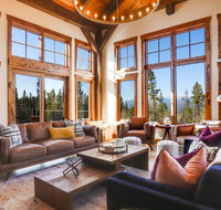 The McQueen Haus - Accommodation Los Angeles