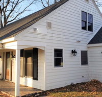 The Riverhouse - Accommodation Los Angeles