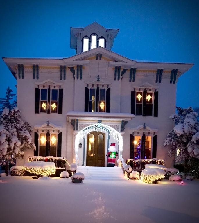 Tillinghast Manor Bed & Brunch - thumb 3