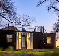 Tiny CargoHome 12 min to Magnolia Silos and Baylor - Accommodation Los Angeles