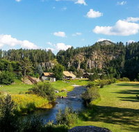 Tranquil Retreat on Creek with Deck on 30 Acres - Accommodation Los Angeles