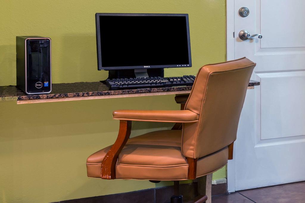 Travelodge By Wyndham Riviera Beach/West Palm - thumb 3