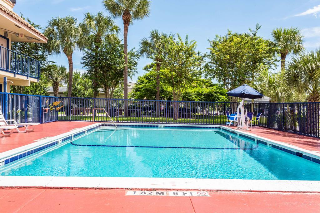 Travelodge By Wyndham Riviera Beach/West Palm - thumb 1
