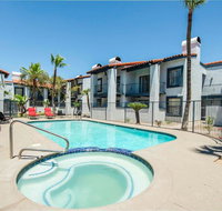 Tucson modern masterpiece w pool, spa 2bd 2ba 108 - Accommodation Los Angeles
