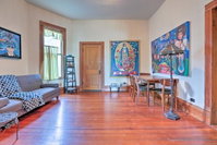 Unique Art Home Less Than 5 Miles to San Antonio Riverwalk Accommodation Los Angeles
