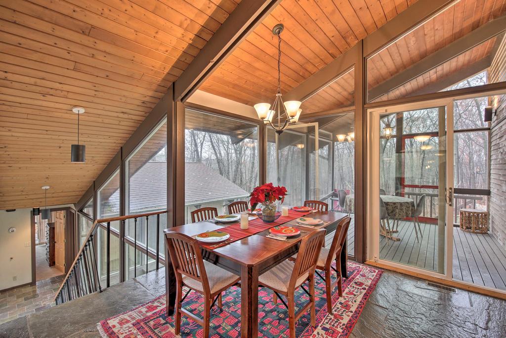 Unique Plymouth Home With Stunning Views And Deck! - thumb 3