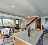 Updated Coastal Retreat with Deck and Ocean Views - Accommodation Los Angeles