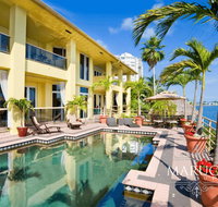 Villa Dimitri - Accommodation Los Angeles