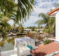 Villa San Souci Waterfront w/ Outdoor Bar  BBQ - Accommodation Los Angeles