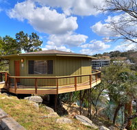 Waterfront Bungalow on Lake Travis, pool & hot tub, next to marina (#3) - Accommodation Los Angeles