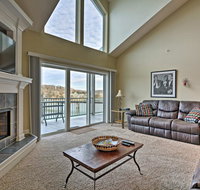Waterfront Condo on Lake of the Ozarks with 2 Pools! - Accommodation Los Angeles