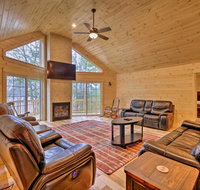 Waterfront Davis Pond Cabin w/ Dock + Kayaks! - Accommodation Los Angeles