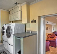 Waterfront Home in Tool with Dock, Fire Pit and Patio! - Accommodation Los Angeles