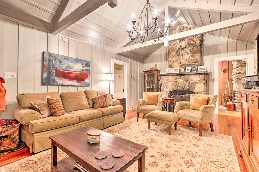 Waterfront Home With Boat Dock On Mirror Lake! - thumb 1