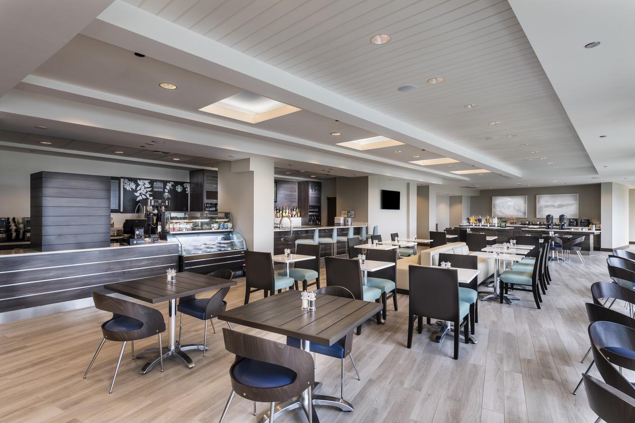 The Island House Hotel A Doubletree By Hilton - thumb 11
