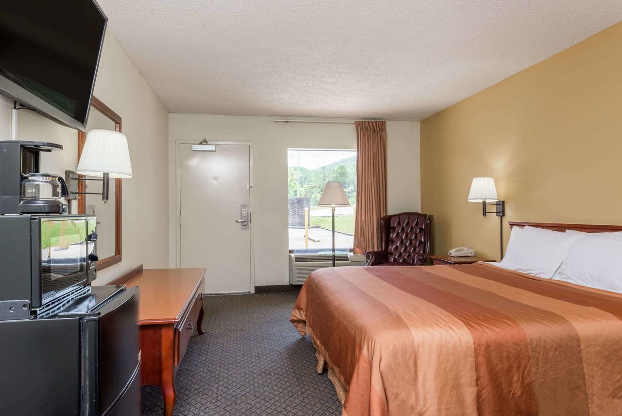 Days Inn By Wyndham Fort Payne - thumb 18