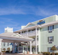 Baymont by Wyndham Decatur - Accommodation Los Angeles