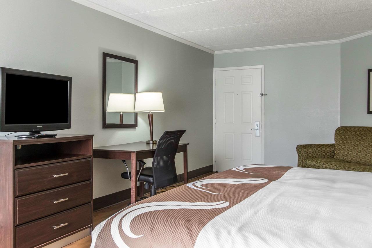 Quality Inn Downtown Historic District - thumb 1