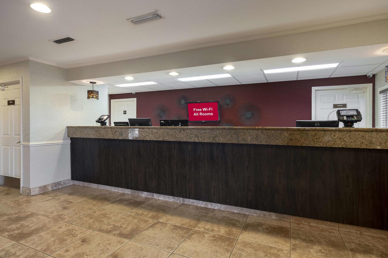 Red Roof Inn & Suites Dothan - thumb 34