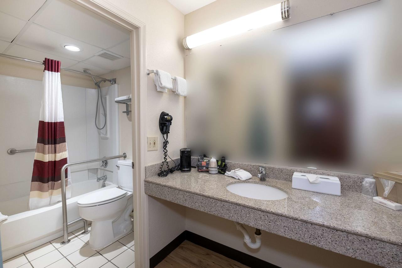 Red Roof Inn & Suites Dothan - thumb 40