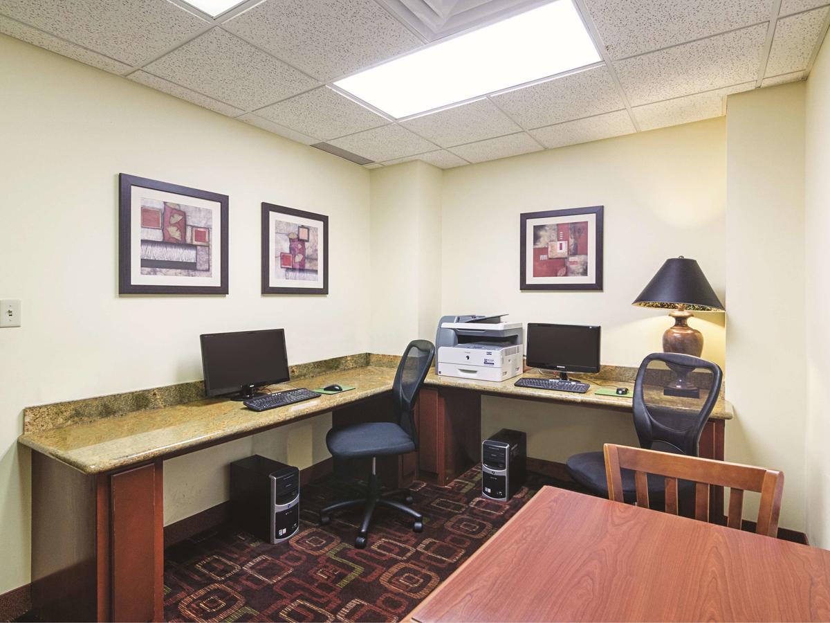 La Quinta By Wyndham Dothan - thumb 43