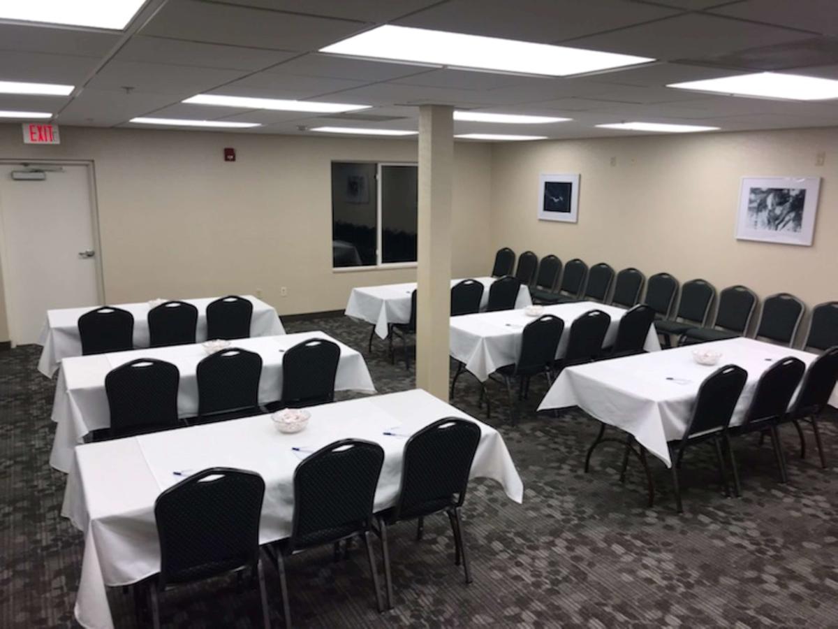 Best Western Dothan Inn & Suites - thumb 12