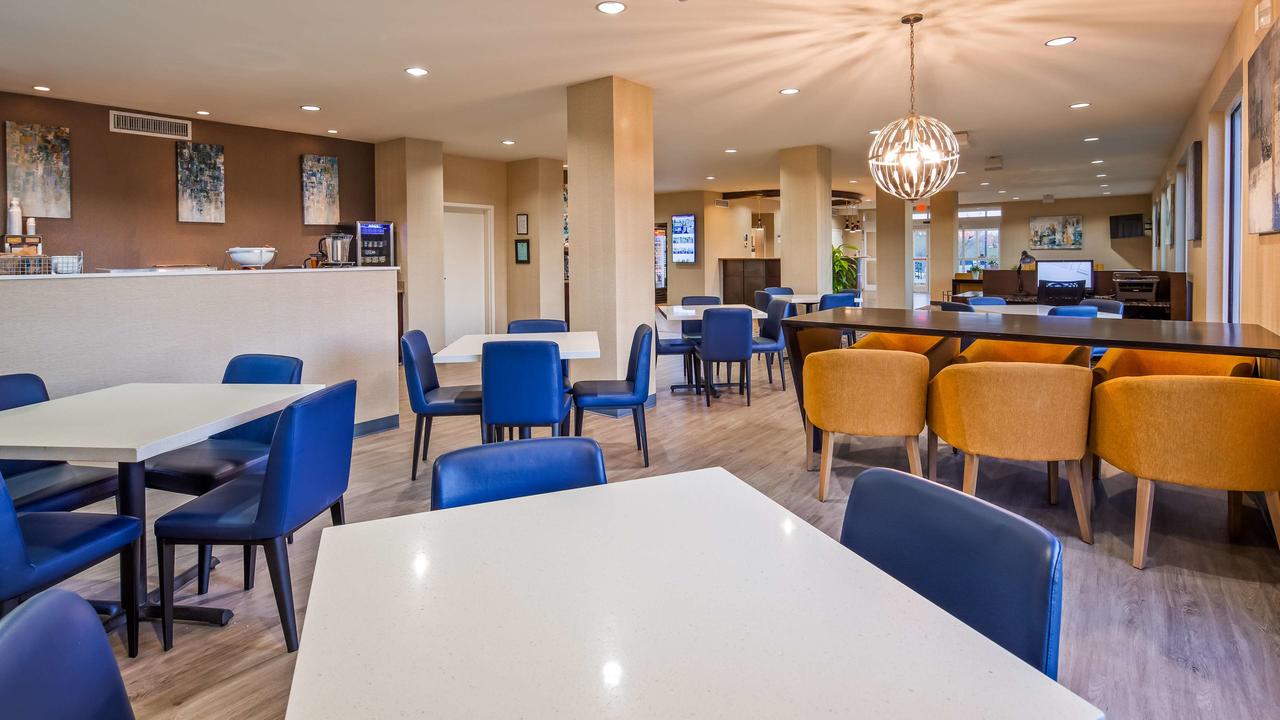 Best Western Dothan Inn & Suites - thumb 29