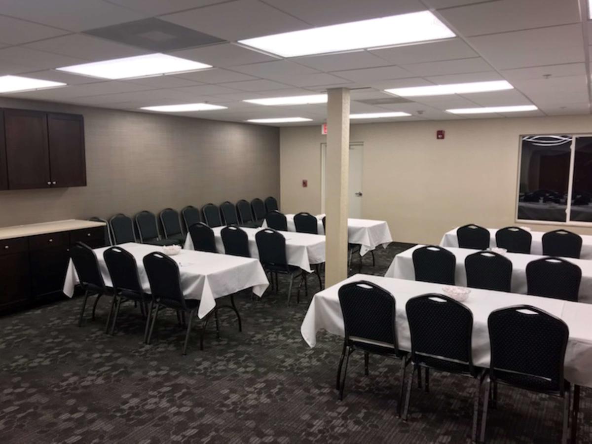 Best Western Dothan Inn & Suites - thumb 16