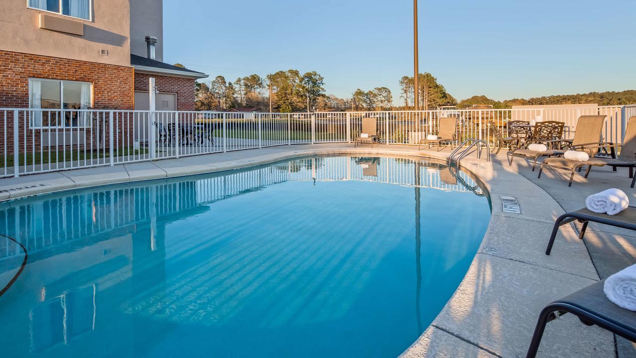 Best Western Dothan Inn & Suites - thumb 23