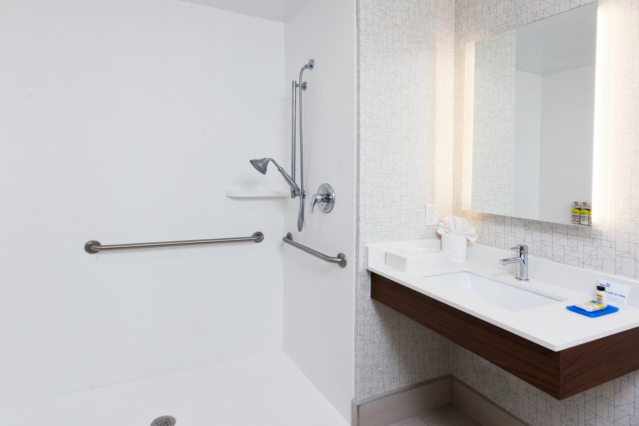 Holiday Inn Express Hotel & Suites Dothan North - thumb 14