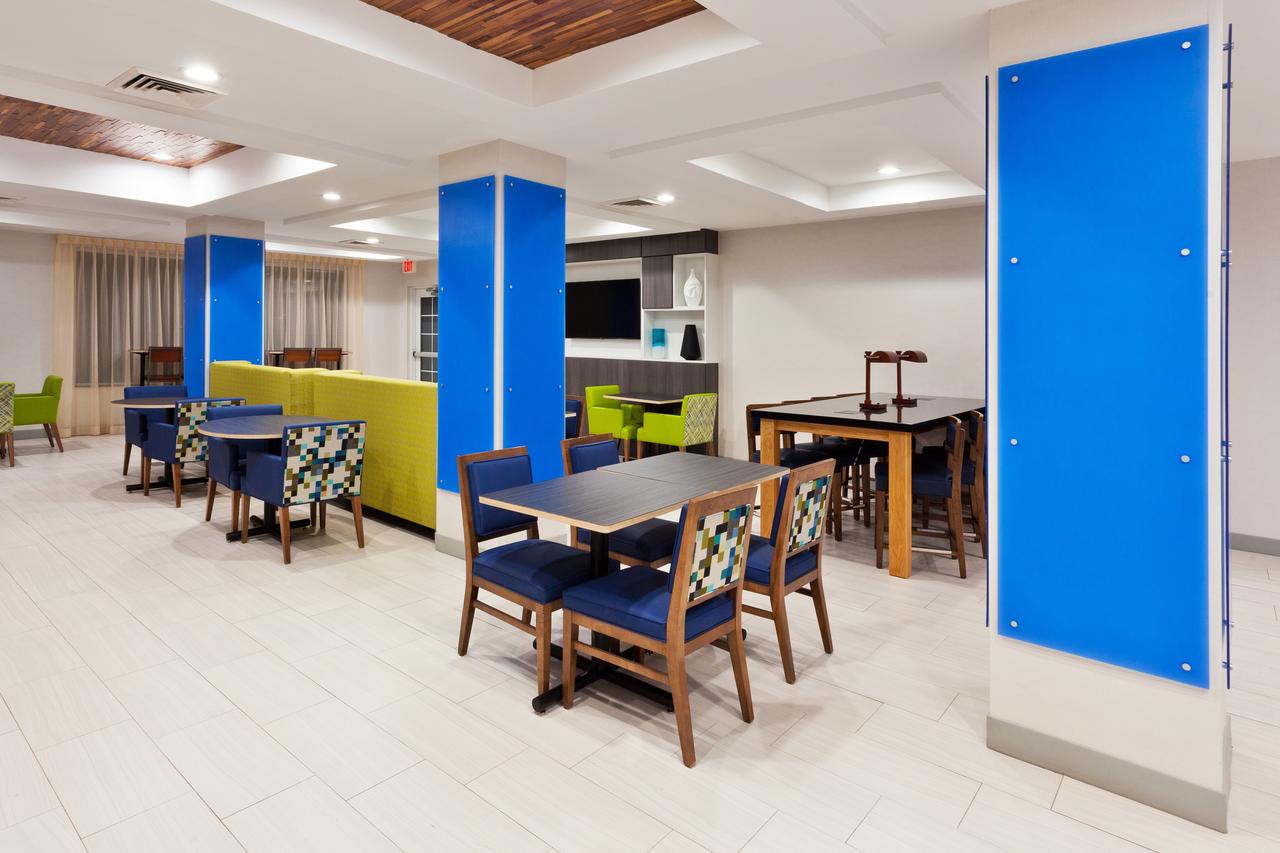 Holiday Inn Express Hotel & Suites Dothan North - thumb 23