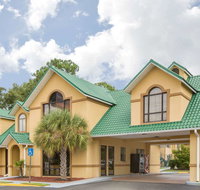 Howard Johnson by Wyndham Dothan - Accommodation Los Angeles