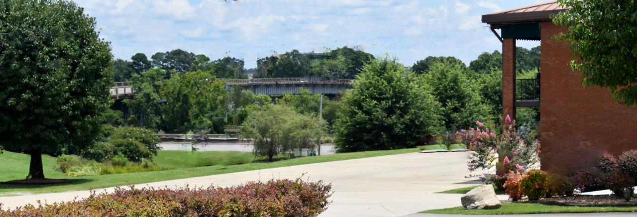 Gadsden Inn And Suites - thumb 28