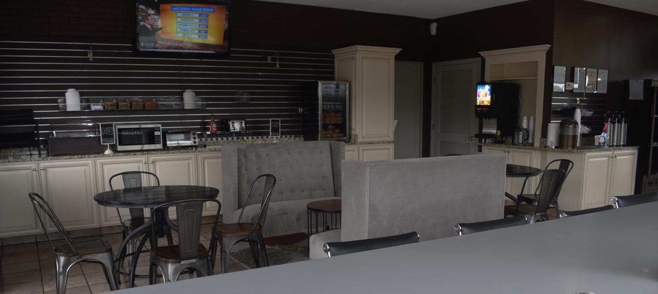 Gadsden Inn And Suites - thumb 19
