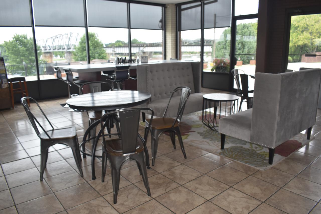 Gadsden Inn And Suites - thumb 11