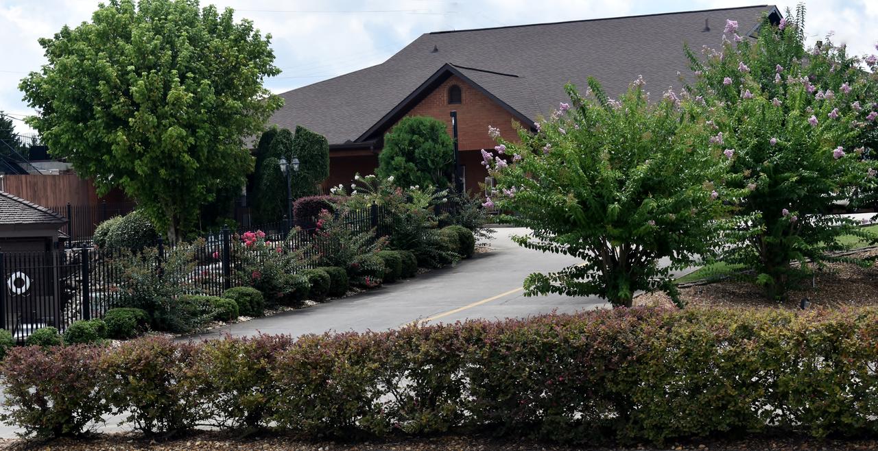 Gadsden Inn And Suites - thumb 18