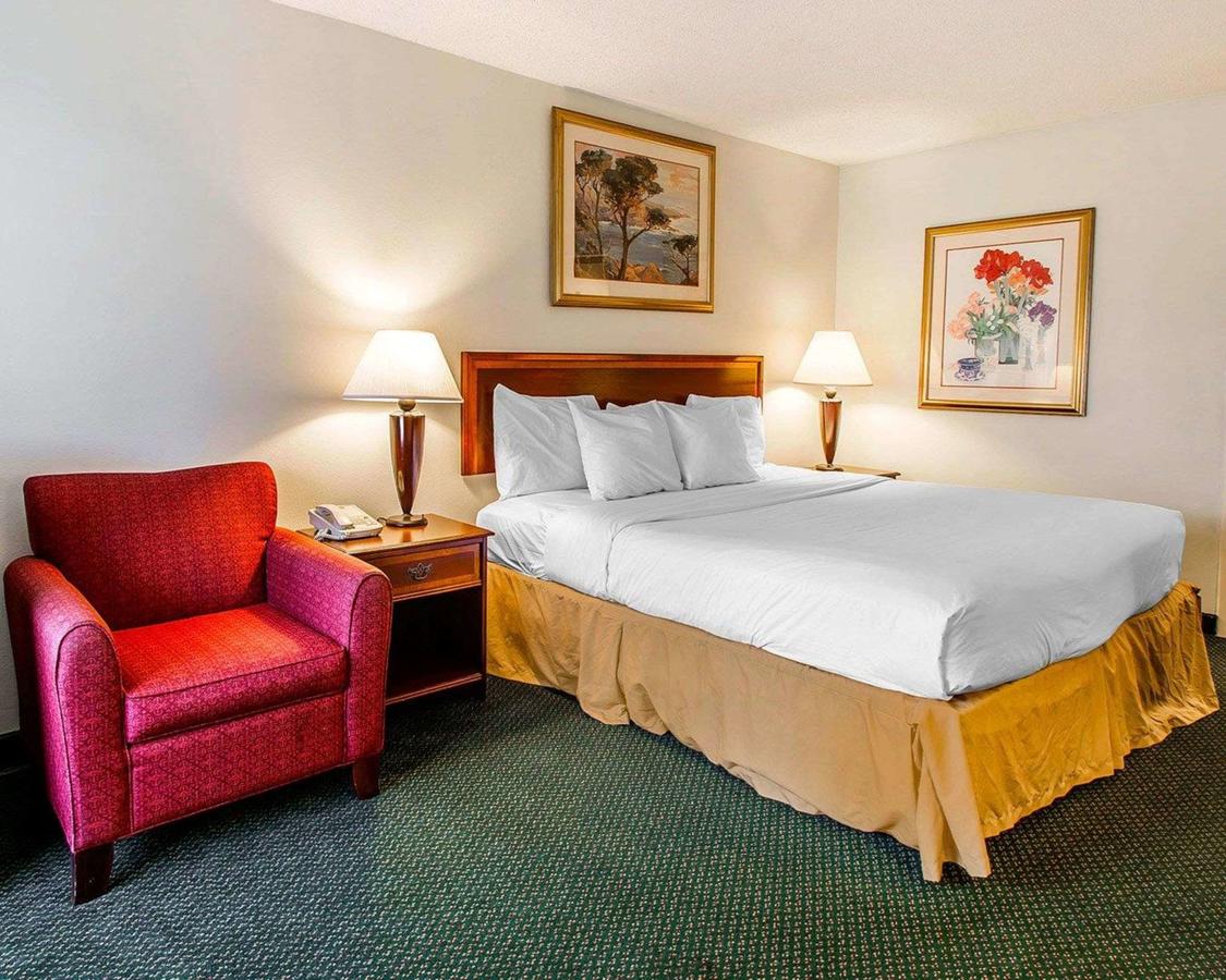 Clarion Inn & Suites Dothan South - thumb 22