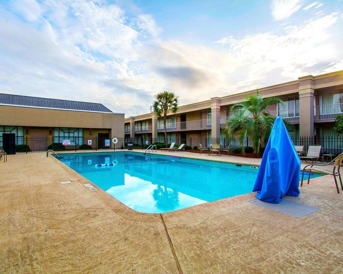 Clarion Inn & Suites Dothan South - thumb 7