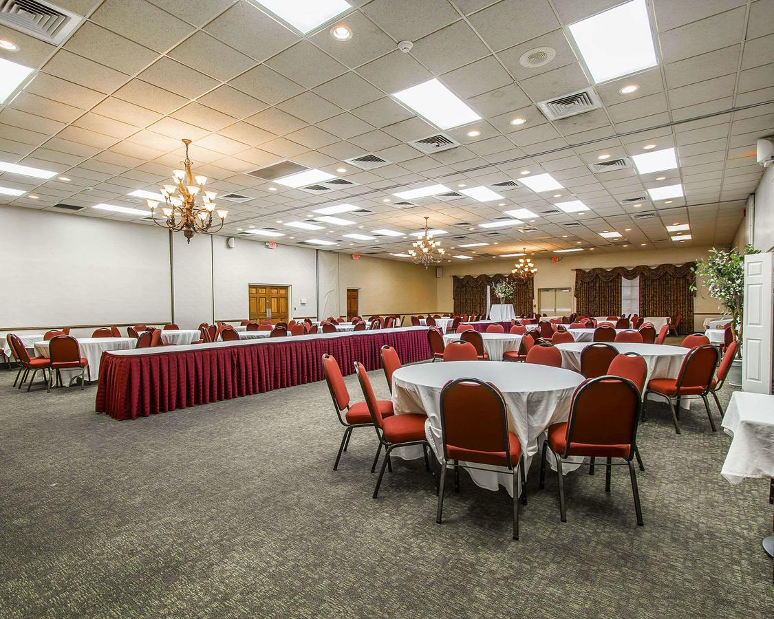 Clarion Inn & Suites Dothan South - thumb 31